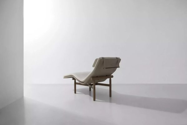 Stilt Chaise Lounge - Image 4