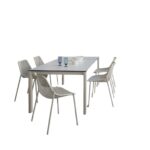 Round Extendable Tables