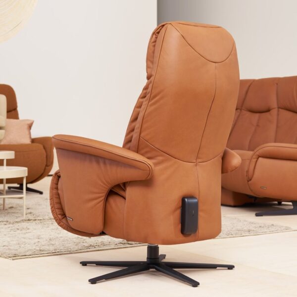 7556 Easy Swing Armchair - Image 3
